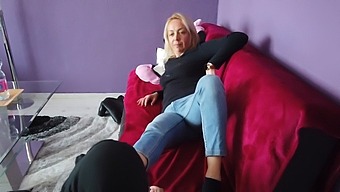 Foot Fetish And Blonde Worship: A Tantalizing Video