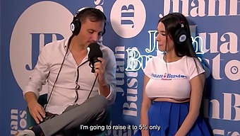 Ambarprada'S Intense Ride On A Sex Machine During Pregnancy, Captured In Hd