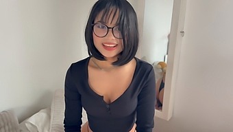 Anime Beauty Loses A Bet And Gets Covered In Cum On Her Big Thighs